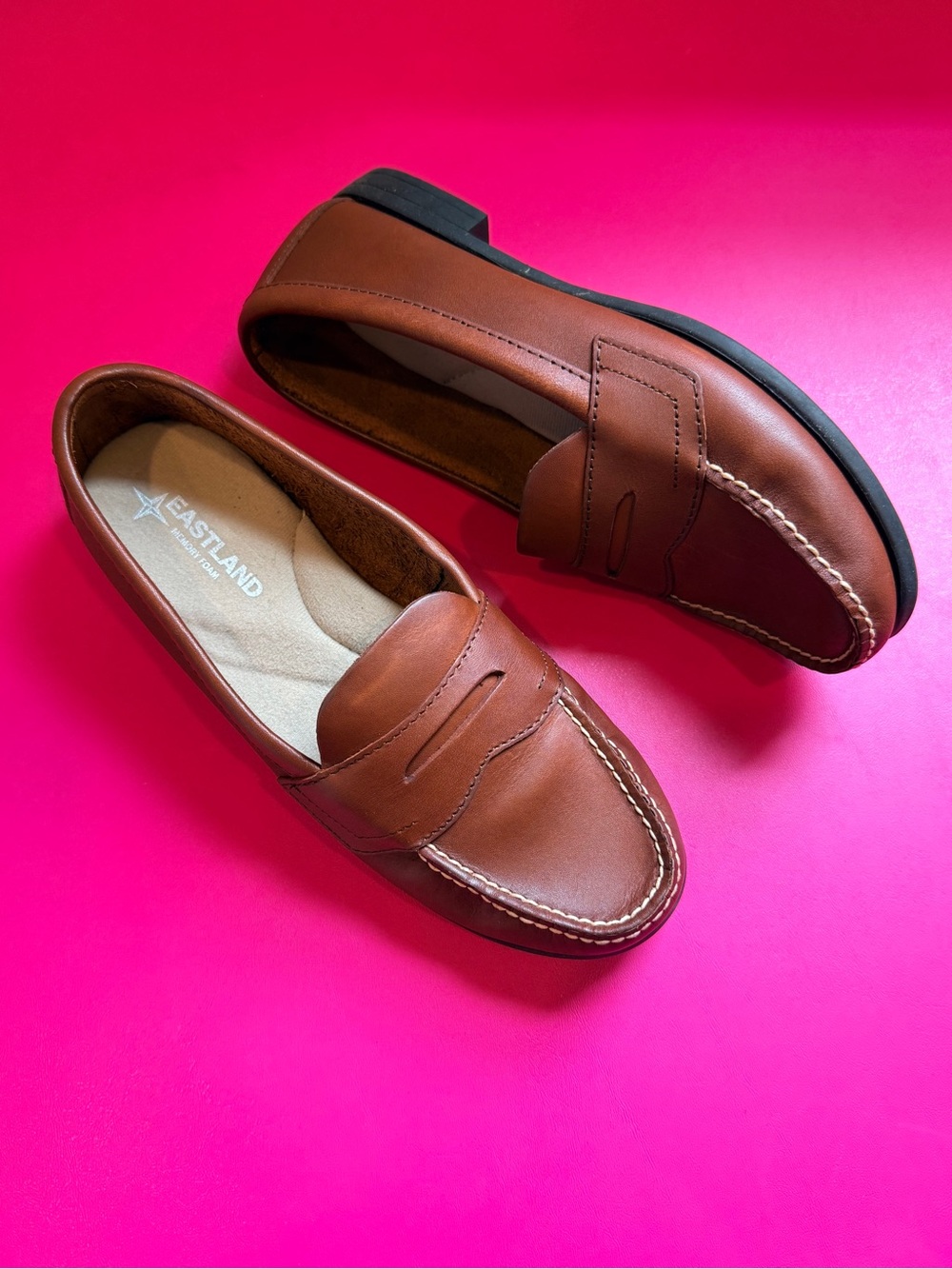 Eastland Classic II Penny Loafers Size 8 Medium Width Tan Leather Women’s 3925